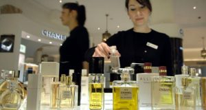 perfume sales associates